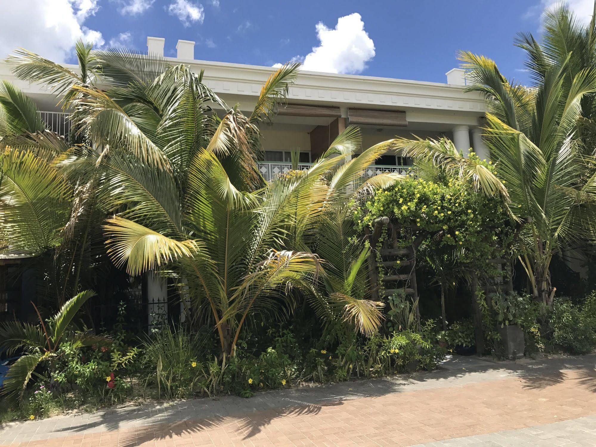 La Residence De Trou Aux Biches Exterior photo